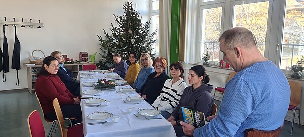Vogtländische Weihnachtstradition Neunerlei – Ein traditionelles Weihnachtsessen mit neun symbolischen Gerichten.